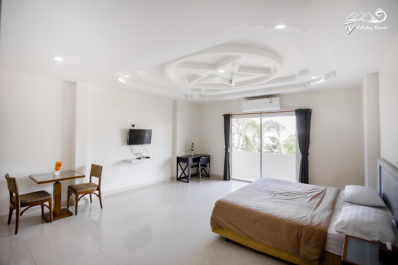 Ty Holiday Resort Pattaya Buitenkant foto